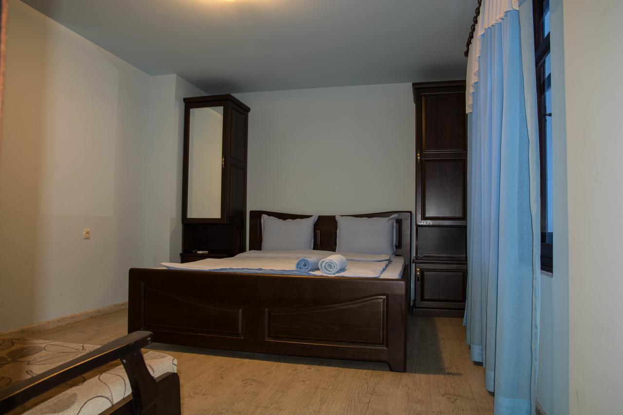 Guest House Ivan Cherni Osum Exterior foto